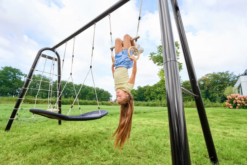 Trapeze with rings